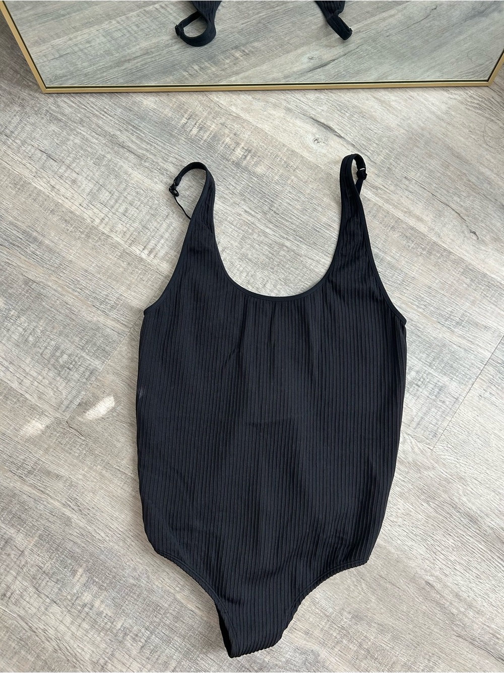 Aerie Superchill Seamless Rib Scoop Bodysuit in True Black size Large